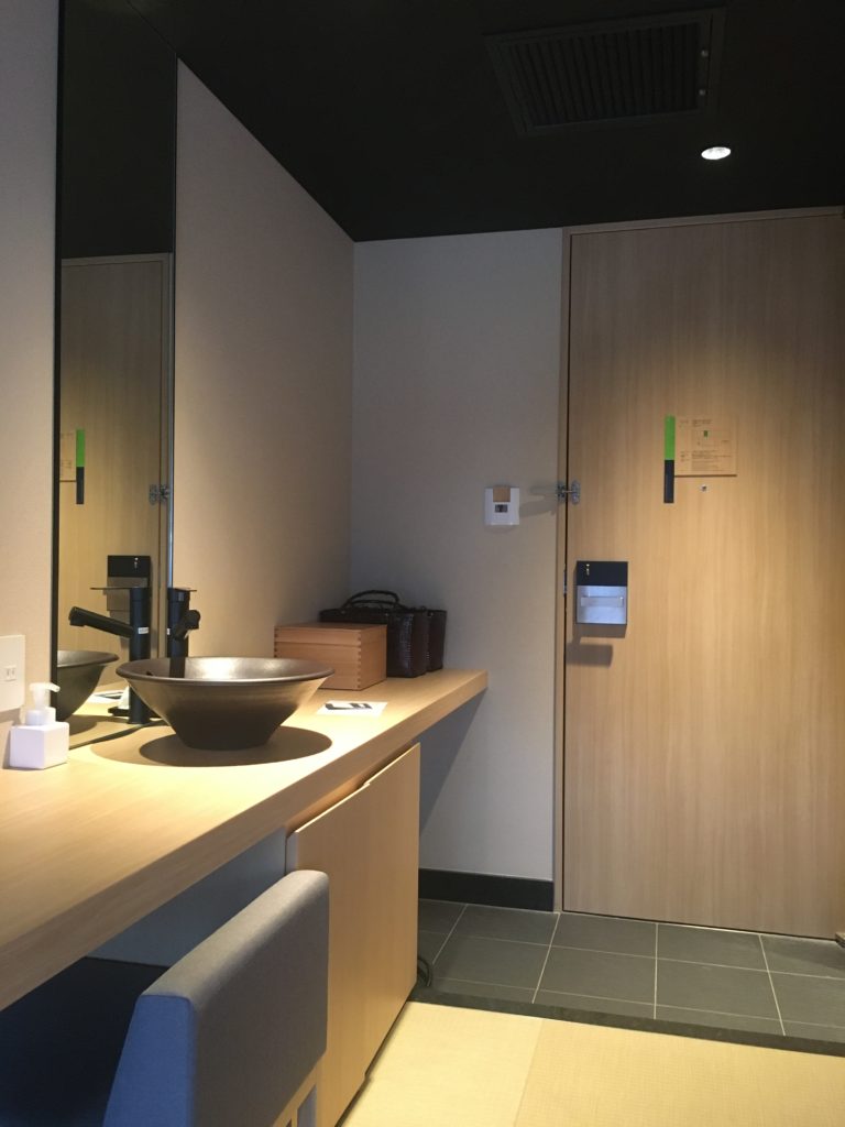 由縁 新宿 Small Double Roomの客室