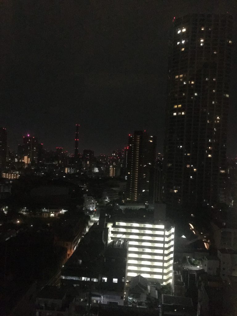 由縁 新宿 温泉ラウンジから見える夜景
