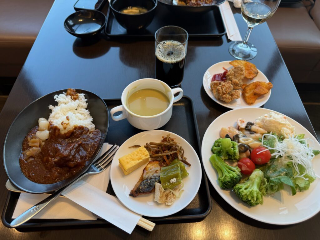 成田空港JALサクララウンジの食事