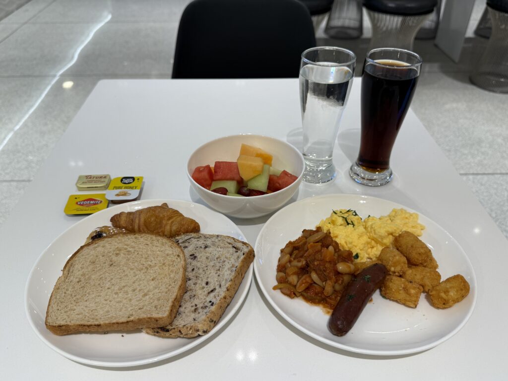 Air New Zealand Loungeでいただいた朝食とドリンク