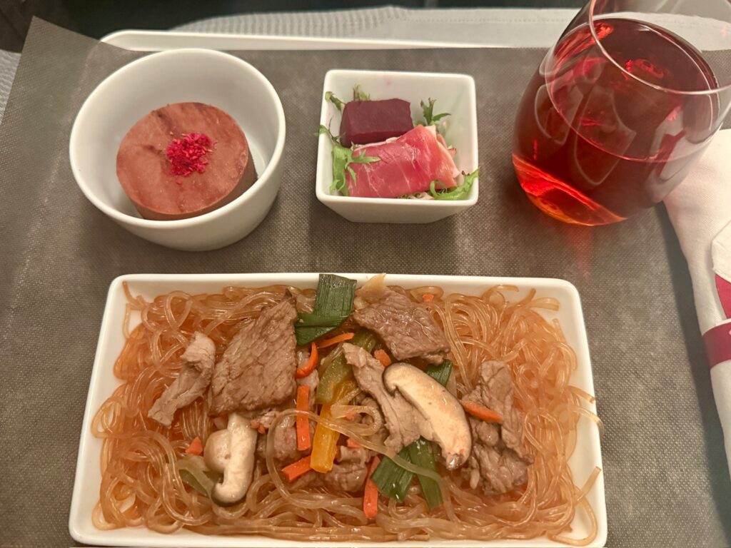 JALビジネスクラスJL774便の到着前洋食