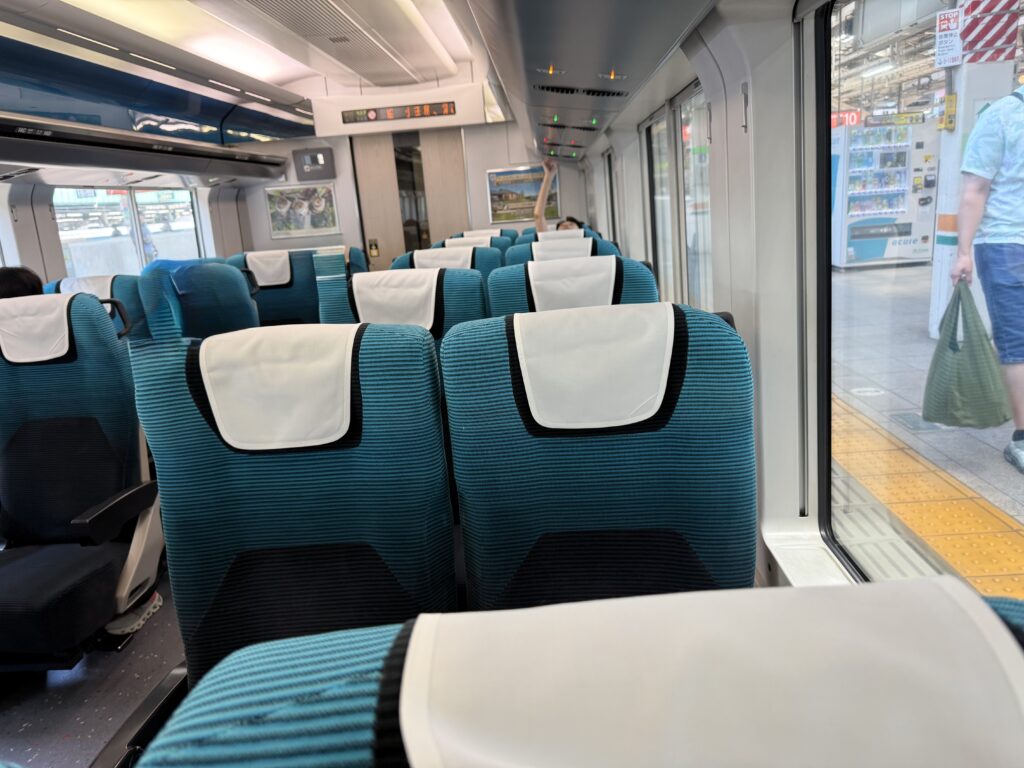 特急踊り子・普通車指定席の座席