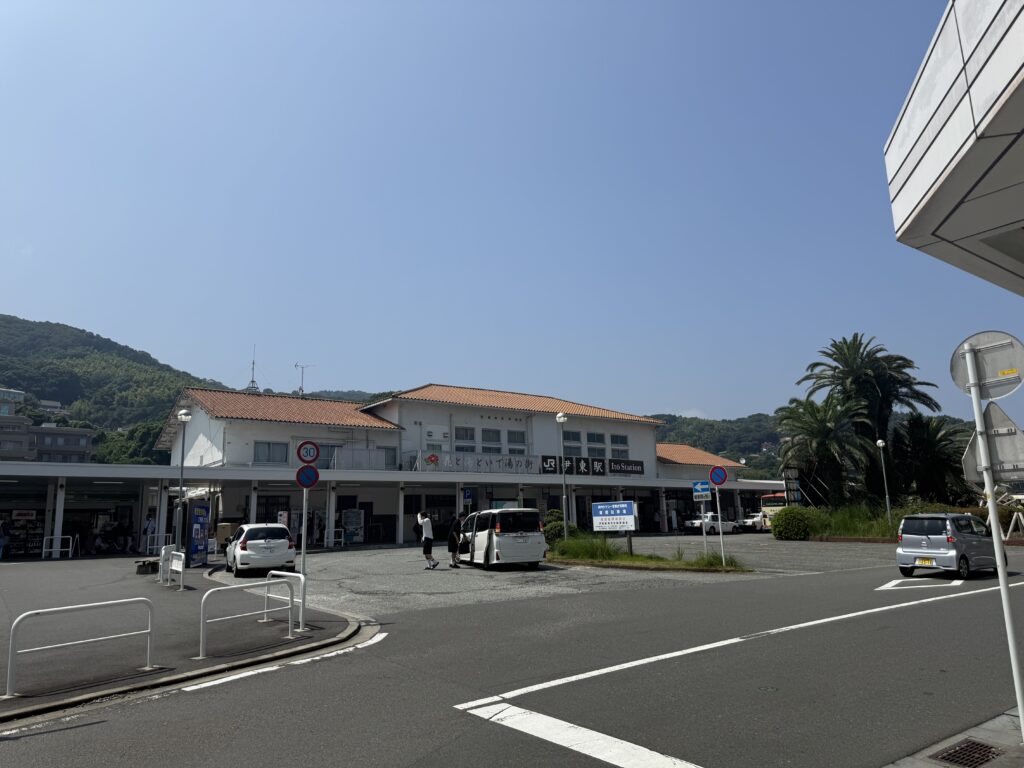 伊東駅の駅舎