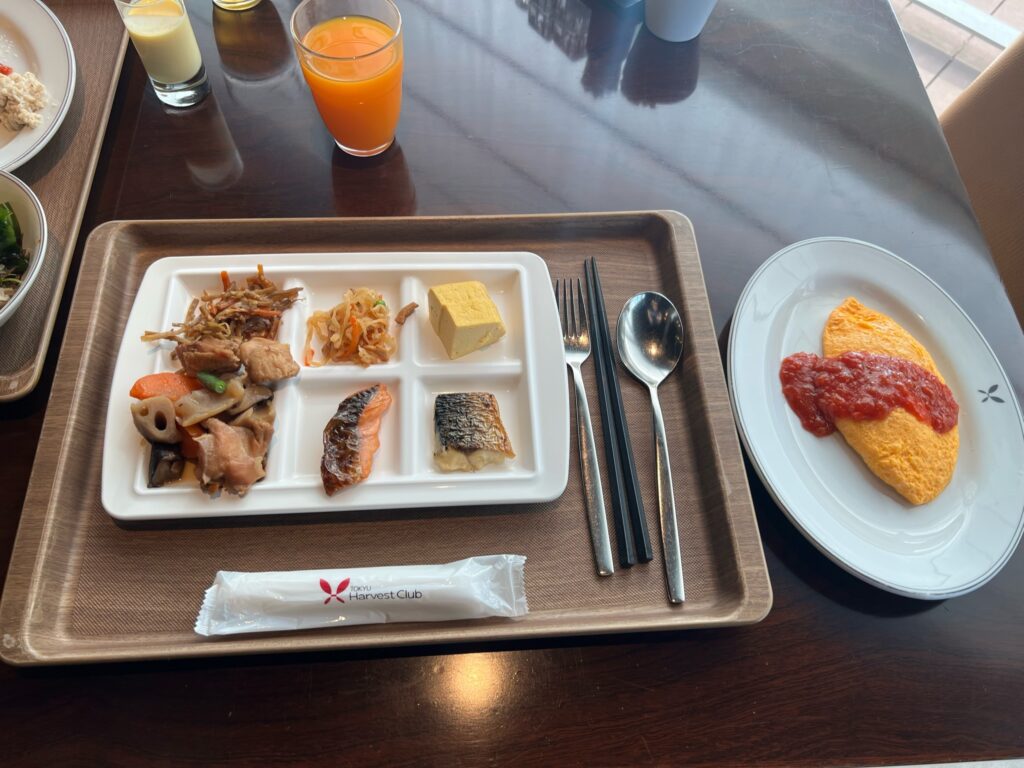 ホテルハーヴェスト那須の朝食ブッフェで盛り付けた料理