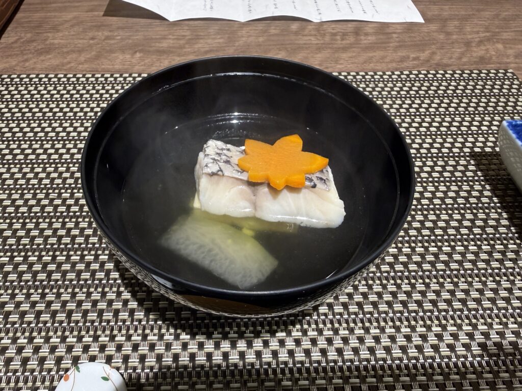 鱸の清汁仕立て